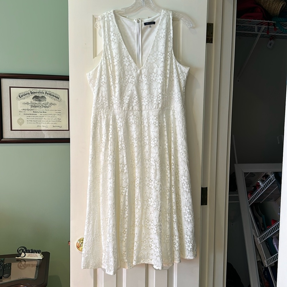 Tommy Hilfiger White Floral Eyelet Dress. Worn Once. Size 14